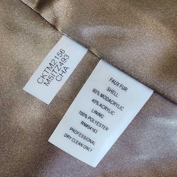 Calvin Klein Faux Fur Gray Vest Women's Sz M. - Picture 3 of 6